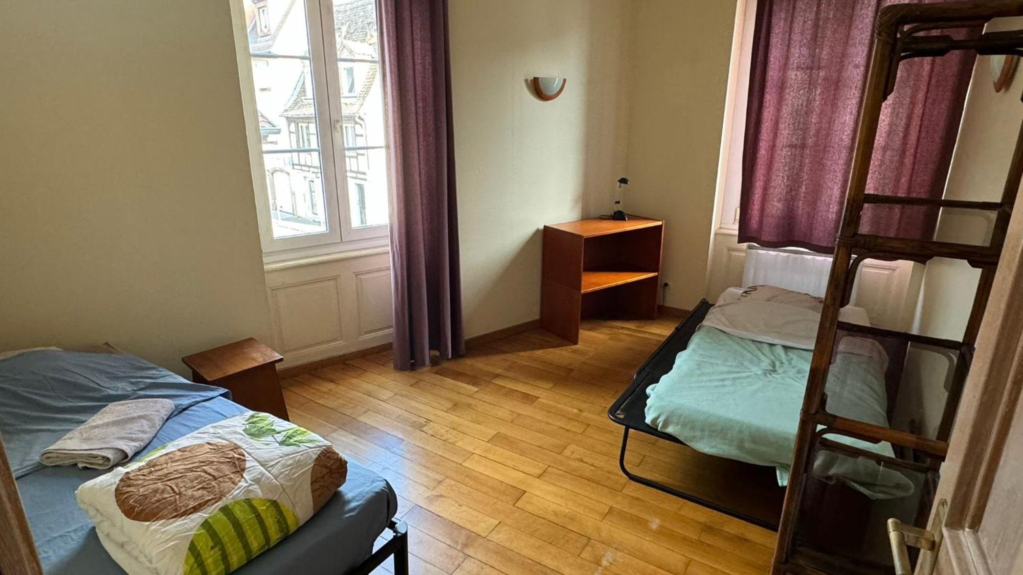 Brant Academy Petite France Hostel Strasbourg Exterior photo